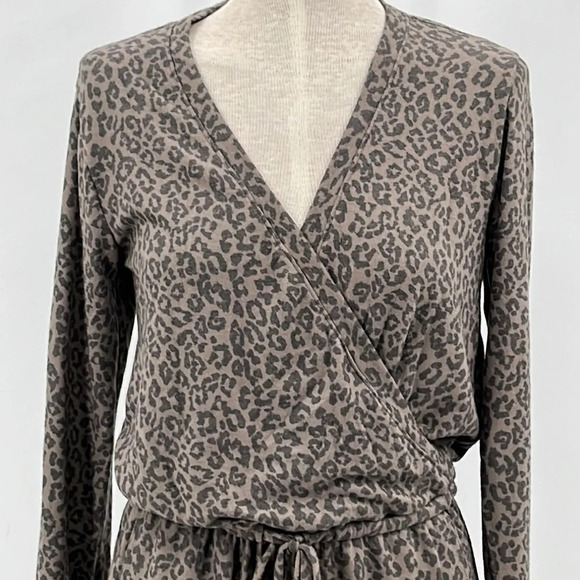 Sundry Leopard Print Jumpsuit in Mink - NEW - Size Small (Sundry 1) - Picture 3 of 8